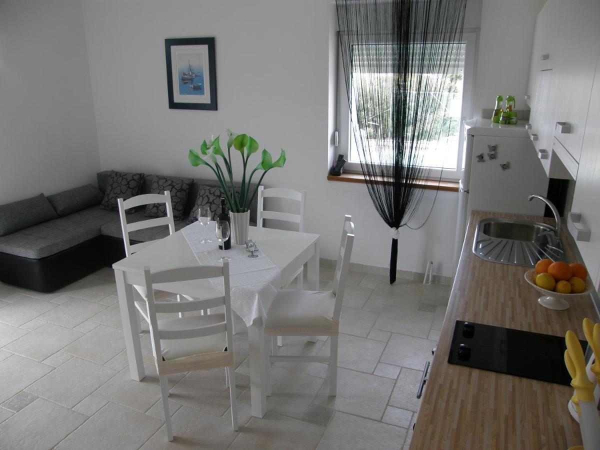 Apartments Belegrata Biograd Na Moru Exterior photo